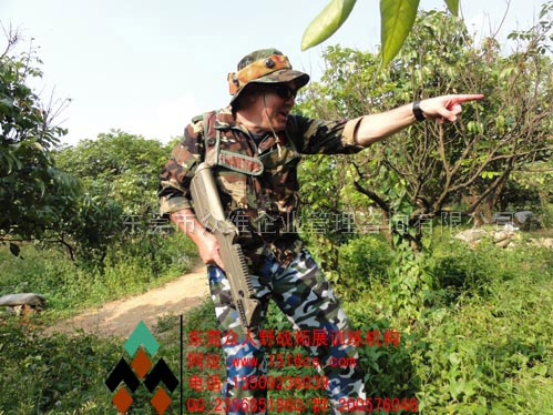 東莞CS野戰(zhàn)：小樣你哪里跑！